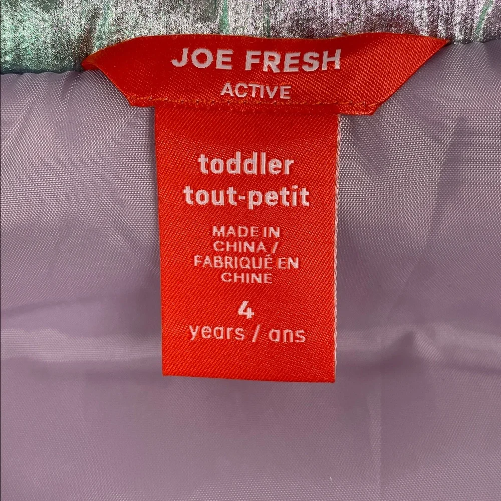 Toddler Iridescent Puffer Vest - Picture 4 of 6